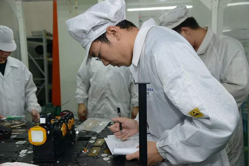 “碳索”新征程！我國首臺高光譜溫室氣體監測儀隨風云三號上天1.jpg