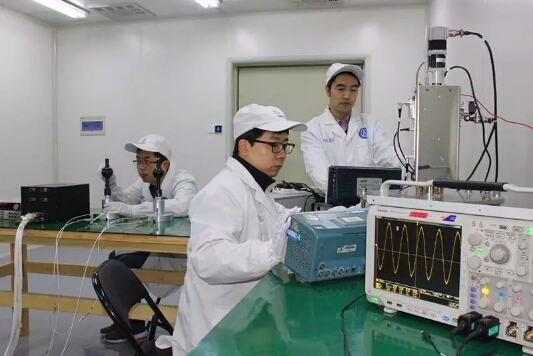 張衡一號(hào)的靈敏“觸角”感知空間三維電場1.jpg