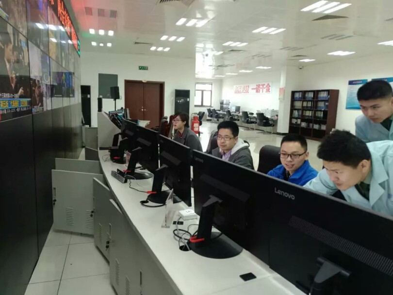 兩會(huì)2.jpg