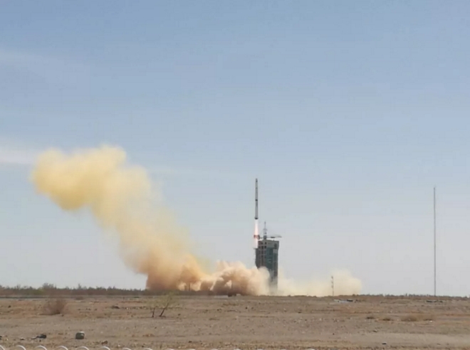 遙感衛星三十一號01組及微納技術試驗衛星發射成功！.jpg