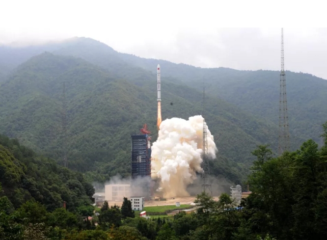 研究院研制的新技術試驗雙星發射成功1.jpg
