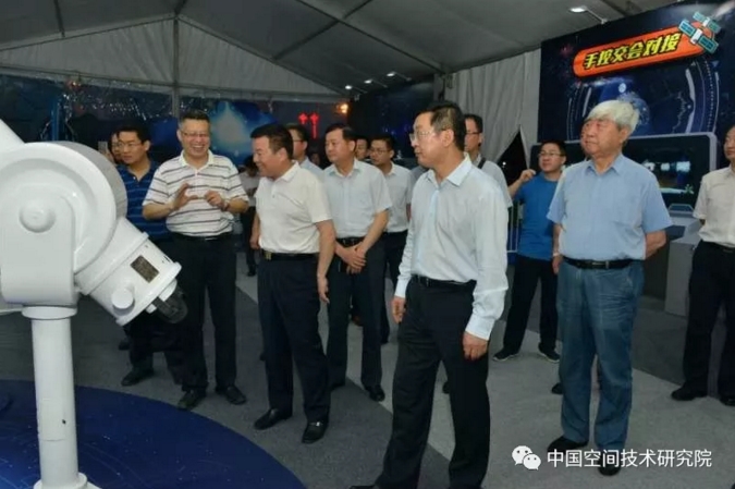 薈聚軍民融合，引領(lǐng)裝備發(fā)展7.jpg