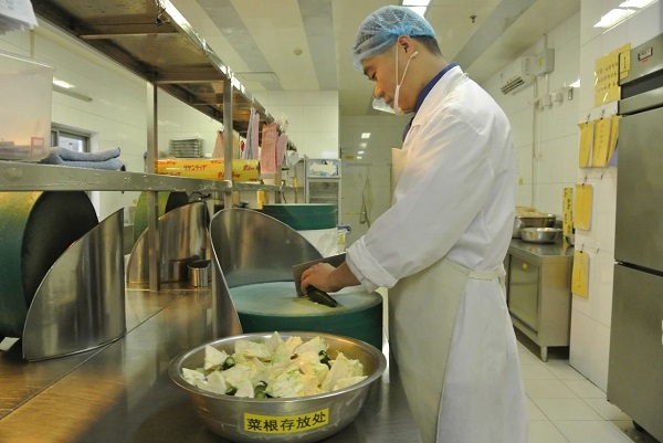 厲行節約1.jpg